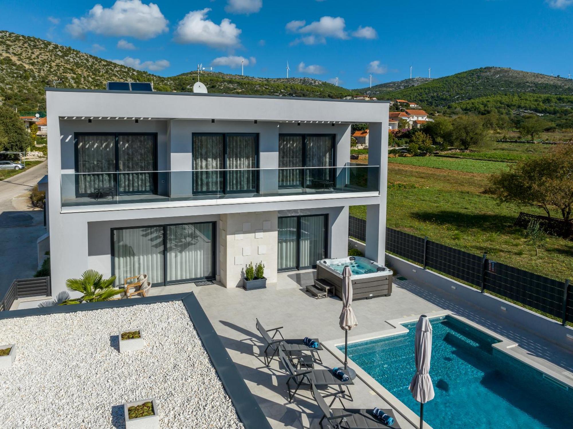 Luxury Villa Diana With Heated Pool And Jacuzzi Dograde Εξωτερικό φωτογραφία