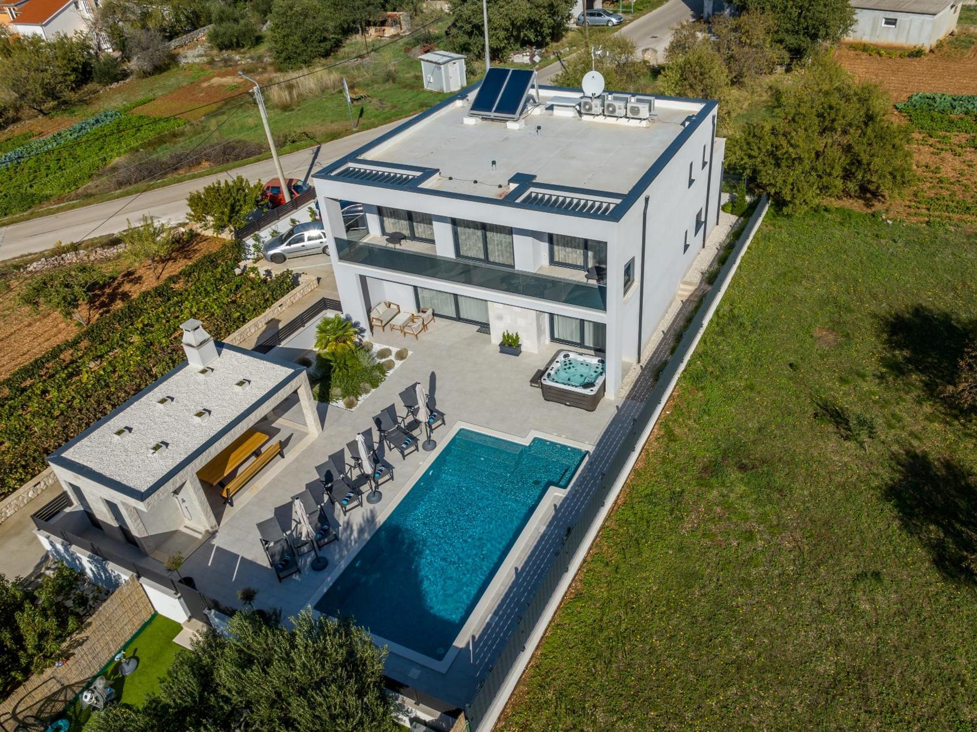 Luxury Villa Diana With Heated Pool And Jacuzzi Dograde Εξωτερικό φωτογραφία